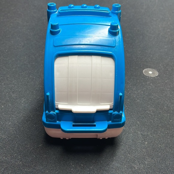 Fisher Price Little People Recycling Garbage Truck Sing n Learn & Zoo Train Toy - Picture 8 of 14